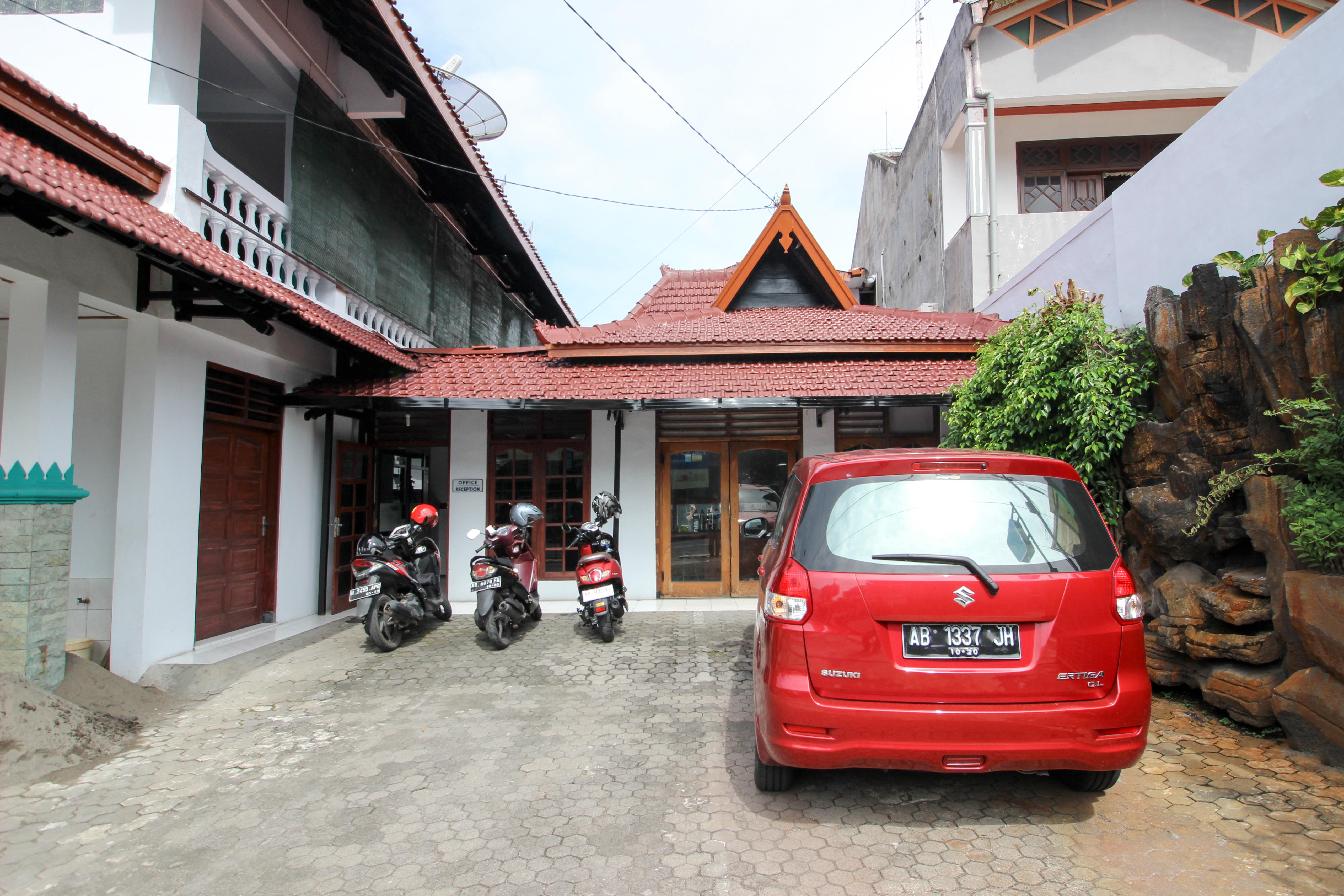 Reddoorz Plus Near Alun Alun Selatan Jogyakarta Zewnętrze zdjęcie