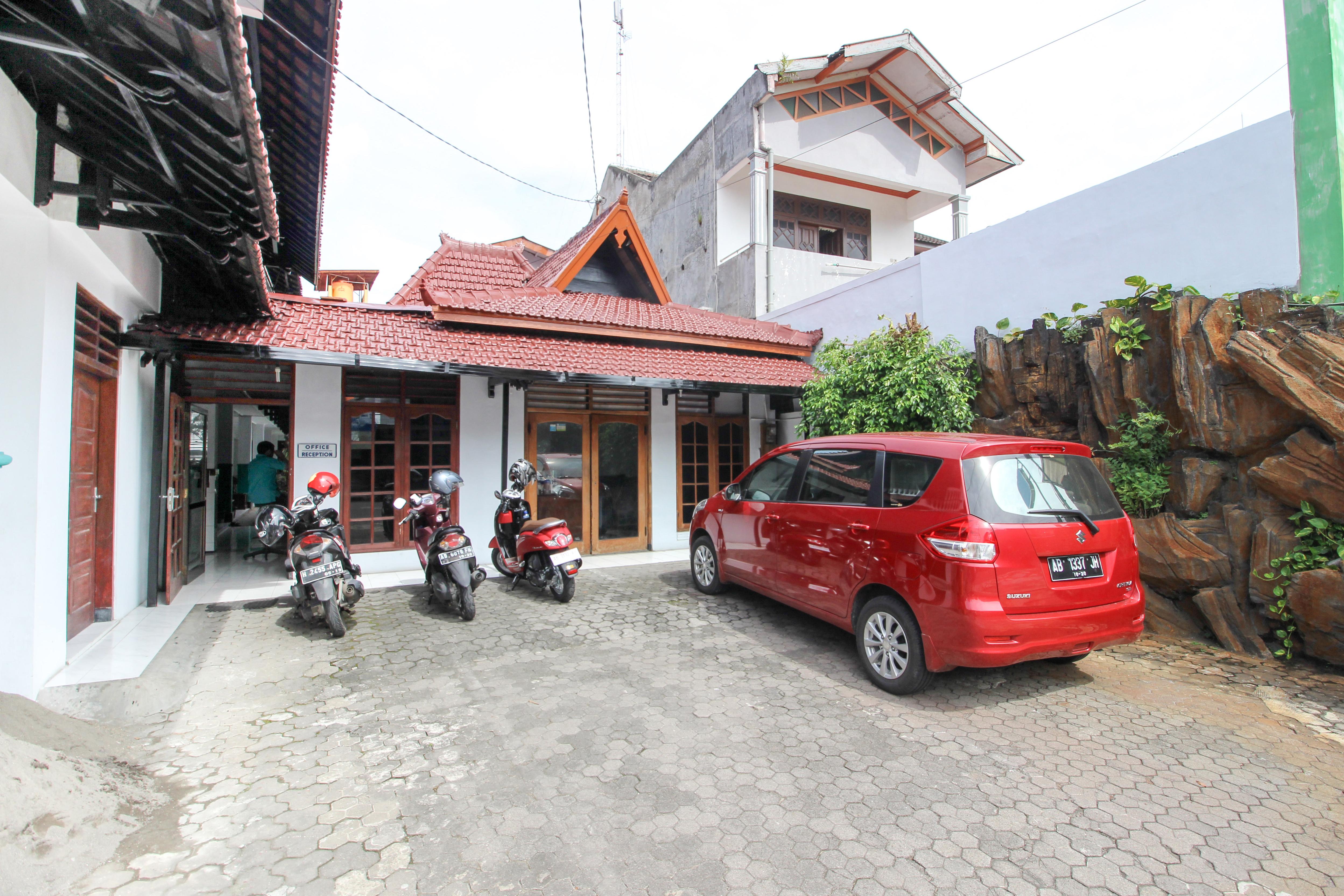 Reddoorz Plus Near Alun Alun Selatan Jogyakarta Zewnętrze zdjęcie