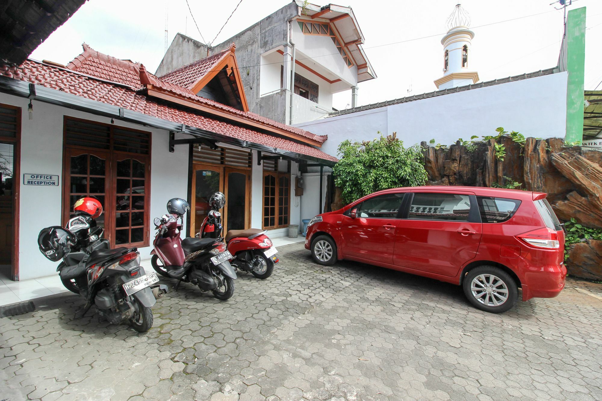 Reddoorz Plus Near Alun Alun Selatan Jogyakarta Zewnętrze zdjęcie